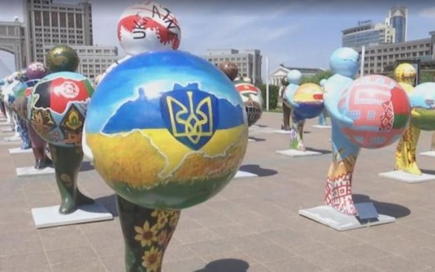 Казахські підлабузники "Кримом" зустрічали Путіна