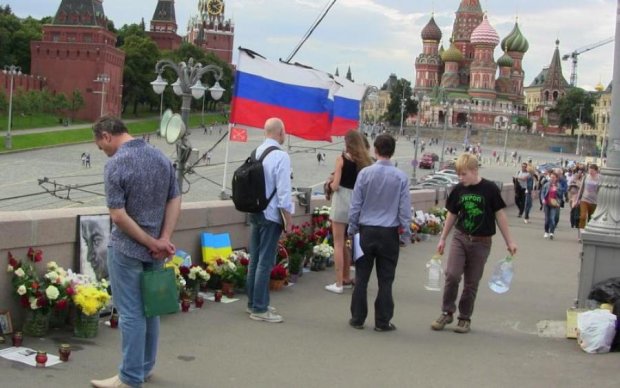 На месте убийства Немцова произошла новая трагедия