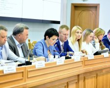 Слідом за Онищенком до Ради підтягнувся ще один друг Януковича: наполеонівські плани