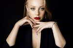 Тіна Кароль розповіла, що змушувало її плакати: "Я була перша, а потім погано заспівала"