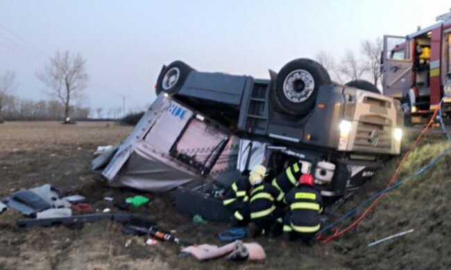 ДТП у Словаччині, facebook.com/KRPZKE