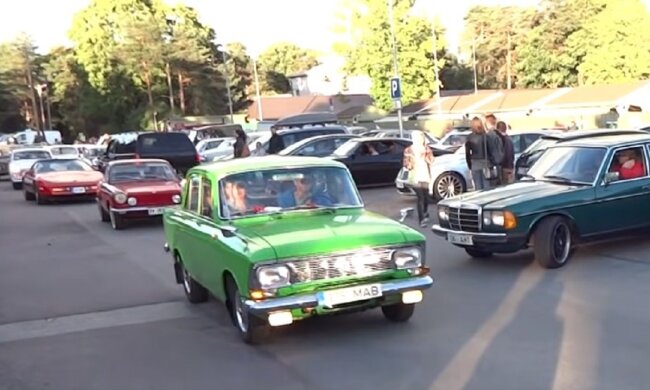 Старые автомобили. Фото: Youtube