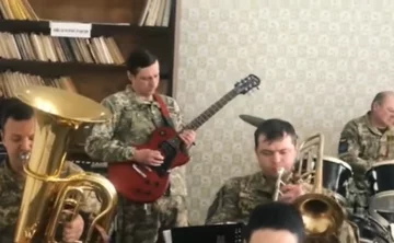 Оркестр 93 бригади "Холодний яр", facebook.com/93OMBr