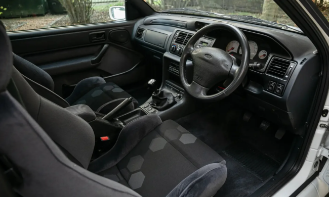 Ford Escort RS Cosworth, фото з соцмереж
