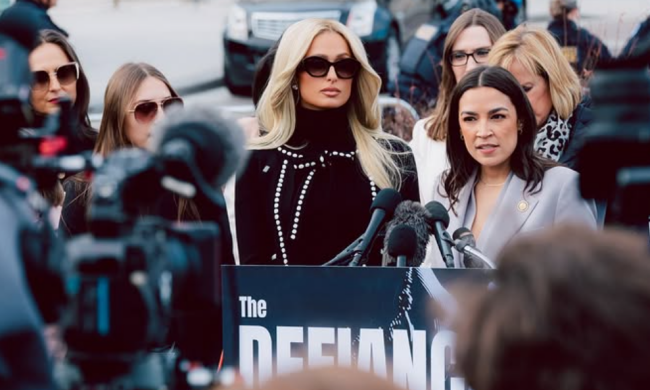 Періс Гілтон, фото з соцмереж