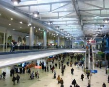 Стихія паралізувала російські аеропорти: моторошні кадри