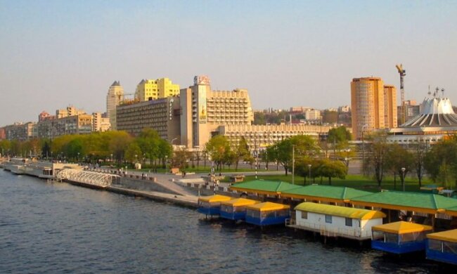 Річка Дніпро, для якої готують проєкт капітального ремонту