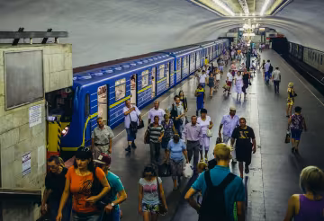 Киевское метро парализовано: придется менять маршруты