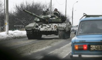 Боевики спрятали танки под Луганском