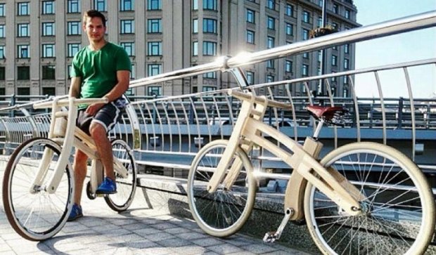 Киевлянин мастерит велосипеды из дуба (фото)
