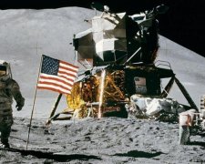 NASA дозволить кожному бажаючому прогулятися по Місяцю: відео