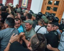 Компенсация жертвам или подкуп: одесские активисты шокированы поступком власти