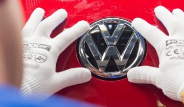 Tesla просит не штрафовать Volkswagen