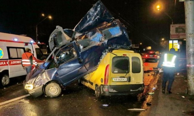 Чиновник МВД включил дурака после пьяного ДТП