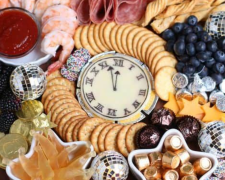 Новорічний стіл, зображення з вільних джерел