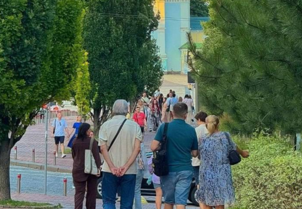 Чому не можна їсти яблука 19 липня і навіщо одягати одяг з дірками: прийме і заборона на Мокрини