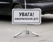 Під Диканькою перевернувся автобус