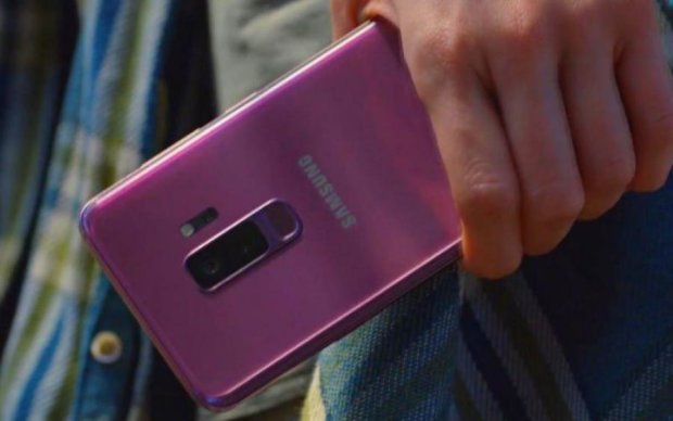 Samsung galaxy S10: в сети показали первые живые фото