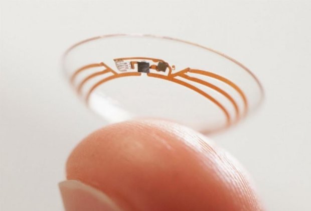 Google випробує «розумні» контактні лінзи