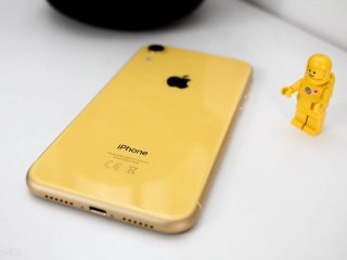 iPhone XR 2