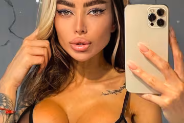 Альона Омович, instagram.com/alena_omovych