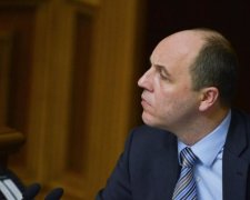 Нескончаемый отпуск: депутаты плюнули на Парубия и важные законы