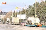 Світлофор, який контролює швидкість автомобілів, фото "джедаї"