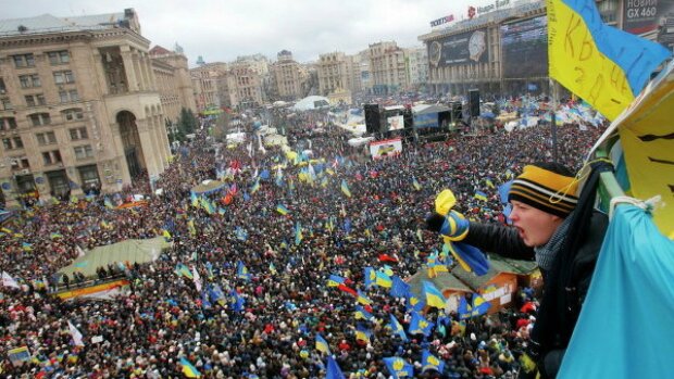 Зеленскому стоит бояться? Украинцы с оружием готовы устроить новый Майдан