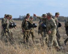 Українських воїнів вчили боротися зі страхом авіанальоту