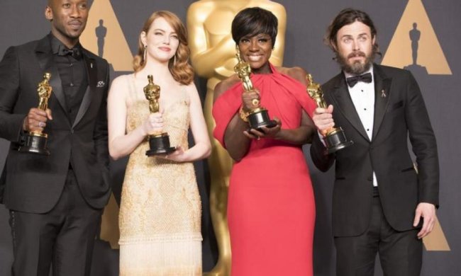 В сети назвали самые красивые звездные пары на Оскаре. Вы тоже оцените