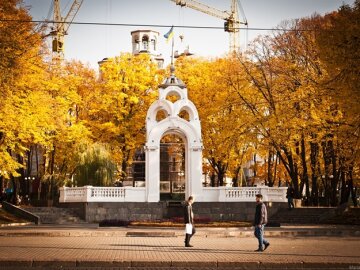 Харків'яни, відкладіть пледи: осінь влаштує теплий вікенд 30 листопада