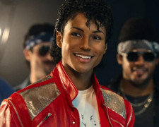 Джафар в ролі Майкл Джексона, кадр з трейлеру