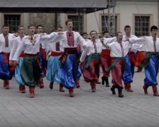 Українці та поляки встановили рекорд з танцювання гопака (відео)