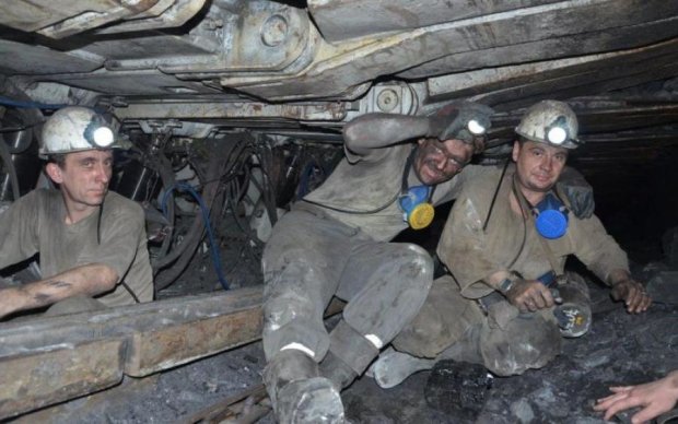 Підземна пастка: сотня гірників опинилася в ув'язненні зруйнованої шахти