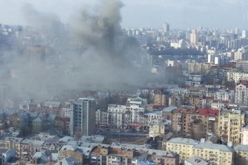 В Киеве слышали взрывы в ночь пожара под Винницей