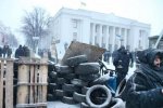 Люди в чорному заполонили Київ: в столиці неспокійно