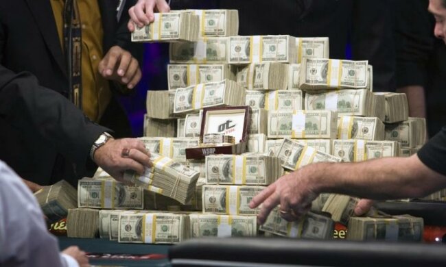 Фінансисти вкрали понад 100 млн грн Нацбанку