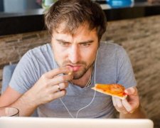 5 способів боротися з голодом на роботі