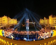 Позолочений паркан і зоопарк: бандити обнесли найдорожчий готель Європи