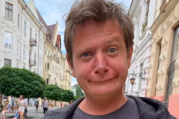 Евгений Сморигин из "Дизель шоу" показал самое интимное: "Сезон купания открыт"