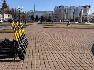 Электросамокаты на улицах города