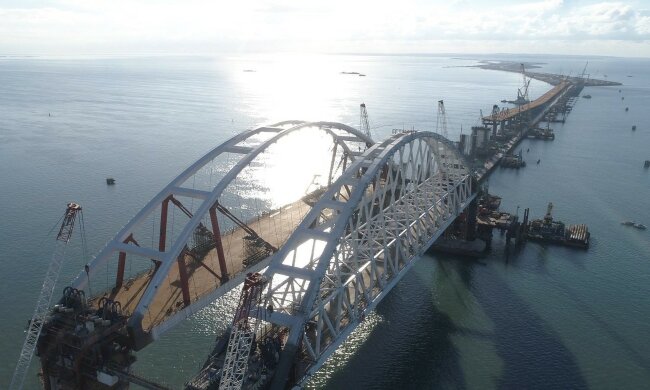 "Мастера Путина" изувечили Крымский мост: хотели железную дорогу, вышла рухлядь