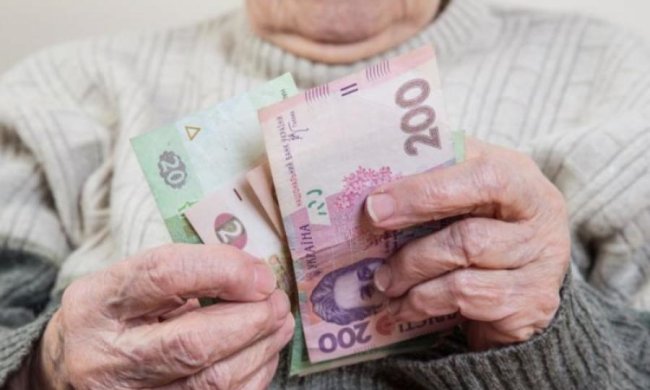 Пенсії в серпні: до чого готуватися українцям
