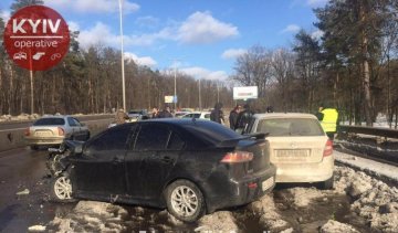 Троє людей постраждали в масштабній аварії на столичній Кільцевій 