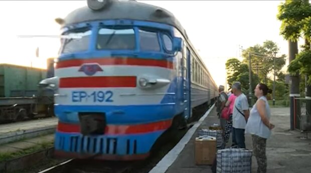 Поезд Укрзализныци, скриншот: YouTube