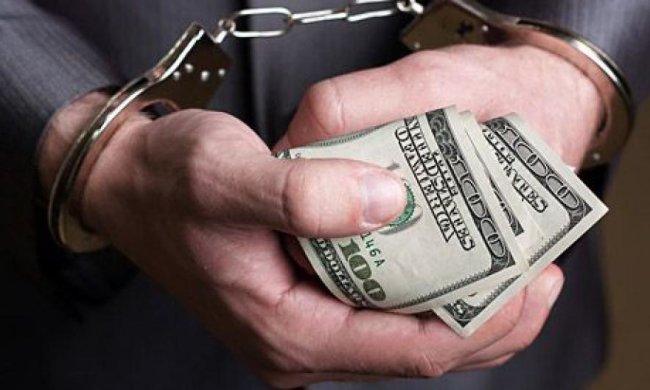 Майор міліції на Сумщині "погорів" на хабарі у $ 10 тисяч