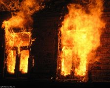 Террористы сожгли два завода в Докучаевске