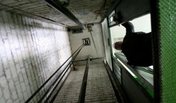П'ятеро людей загинули у московському ліфті