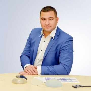 Онкохірург, мамолог, пластичний хірург Ігор Звєрєв