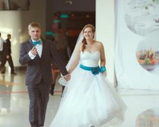 Ближче до неба: українці відіграли весілля в міжнародному аеропорту